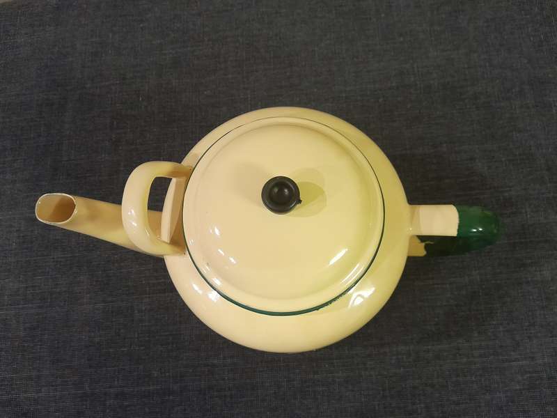 Enamel tea pot 3.5L NEW