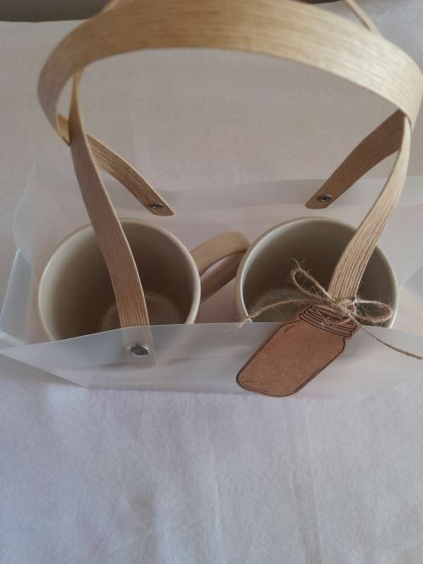 Gift mug set in bag with name card