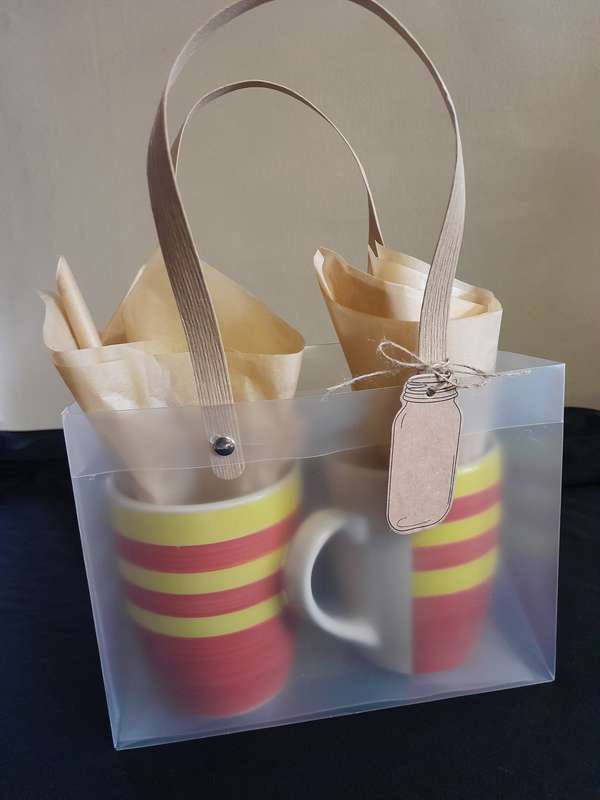 Gift mug set in bag with name card