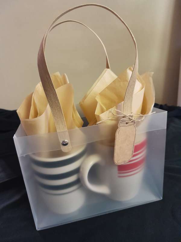 Gift mug set in bag with name card