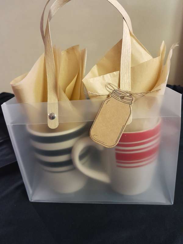 Gift mug set in bag with name card