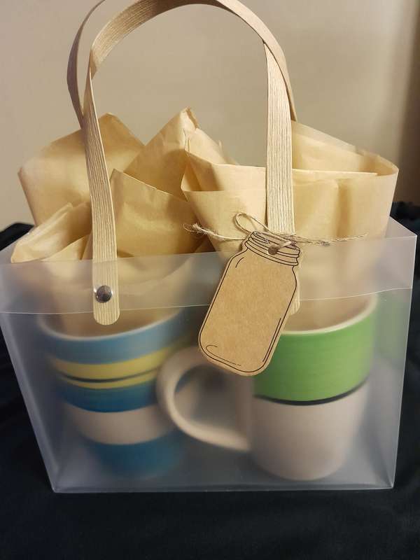 Gift mug set in bag with name card