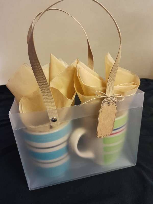 Gift mug set in bag with name card