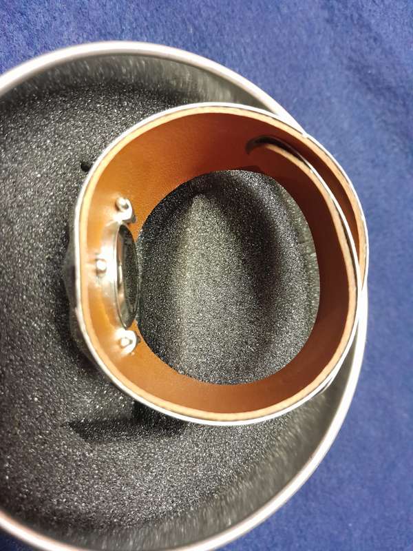 Stainless steel cuff bracelet watch Diva
