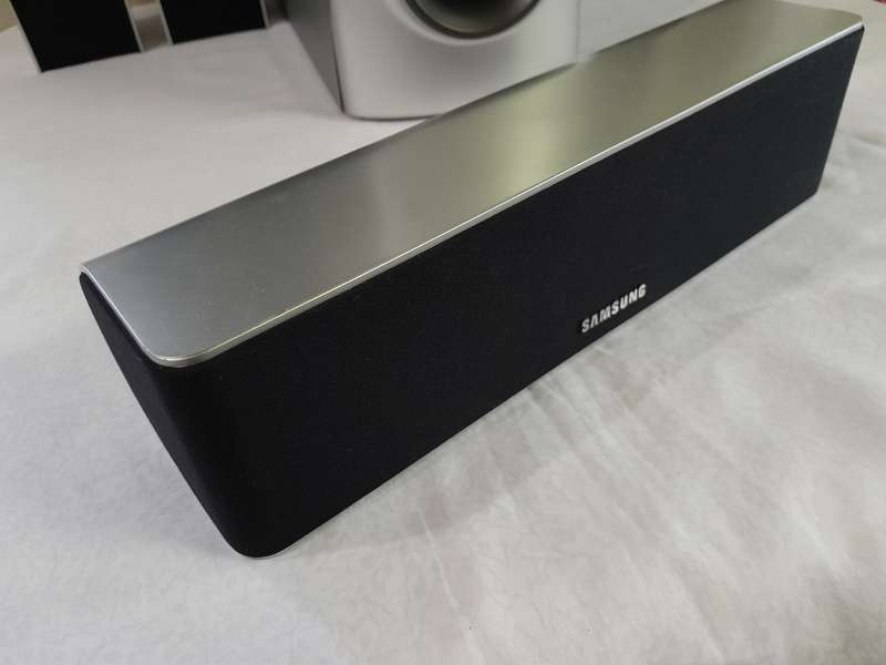 Samsung Surround Sound Home Theatre Speaker System