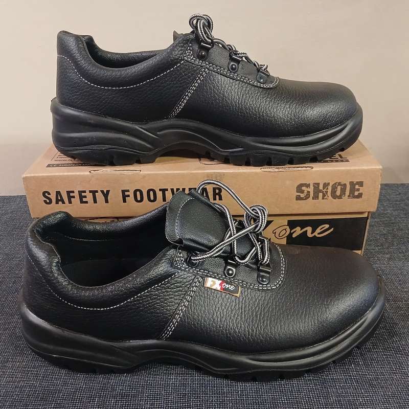 Rebel FX One Safety Shoe - Size 9