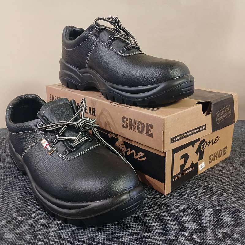 Rebel FX One Safety Shoe - Size 9