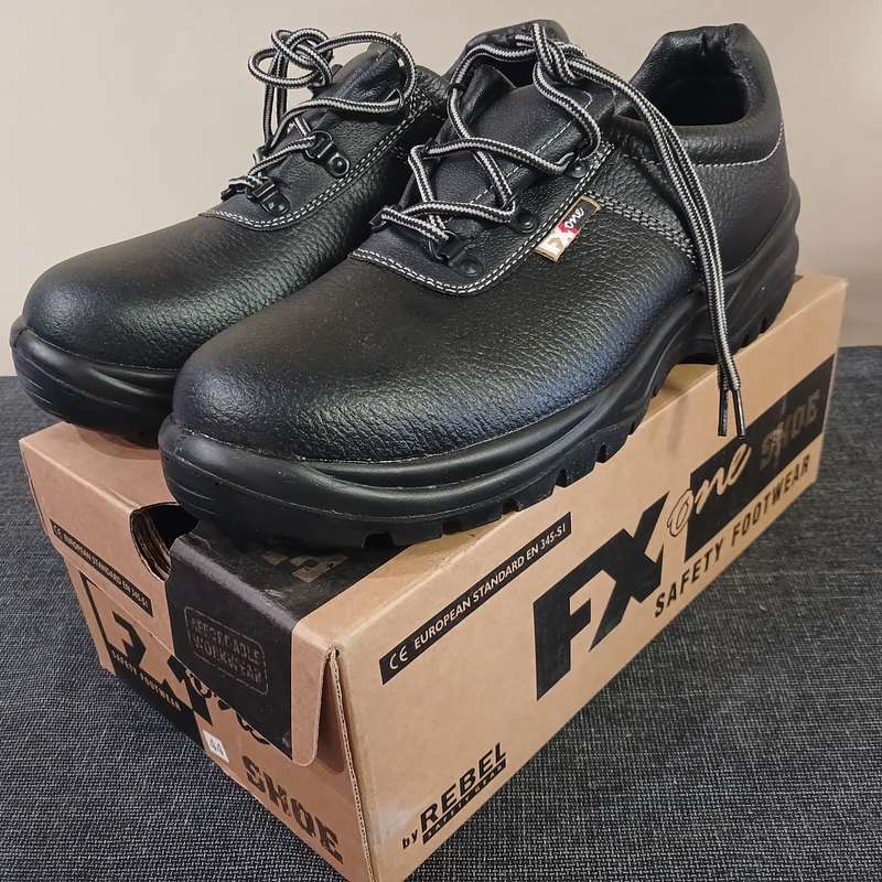 Rebel FX One Safety Shoe - Size 9