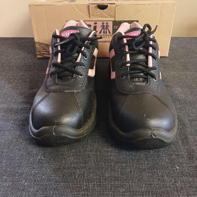 Sisi Safety Shoes UK size 7/8