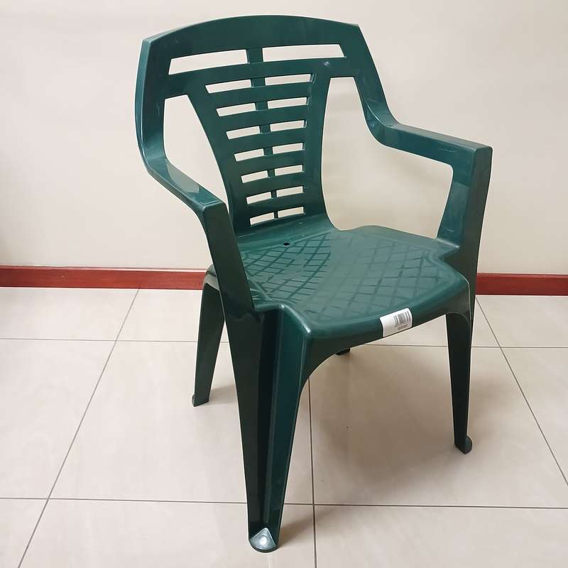 Outdoor Plastic Chairs High Quality with Arm Rests - Set of 4