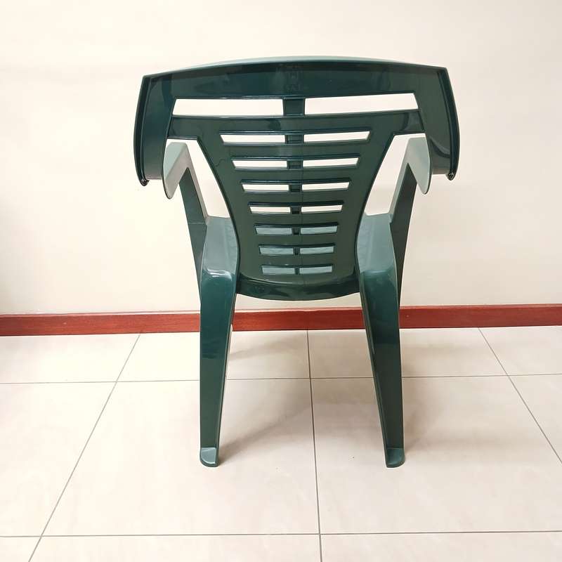 Outdoor Plastic Chairs High Quality with Arm Rests - Set of 4