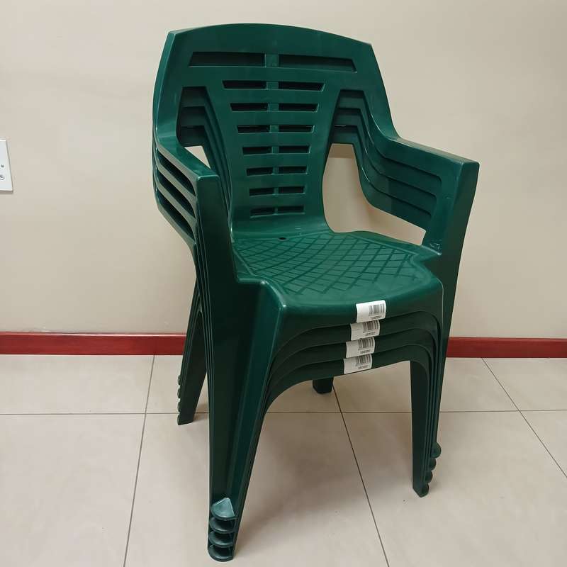 Outdoor Plastic Chairs High Quality with Arm Rests - Set of 4