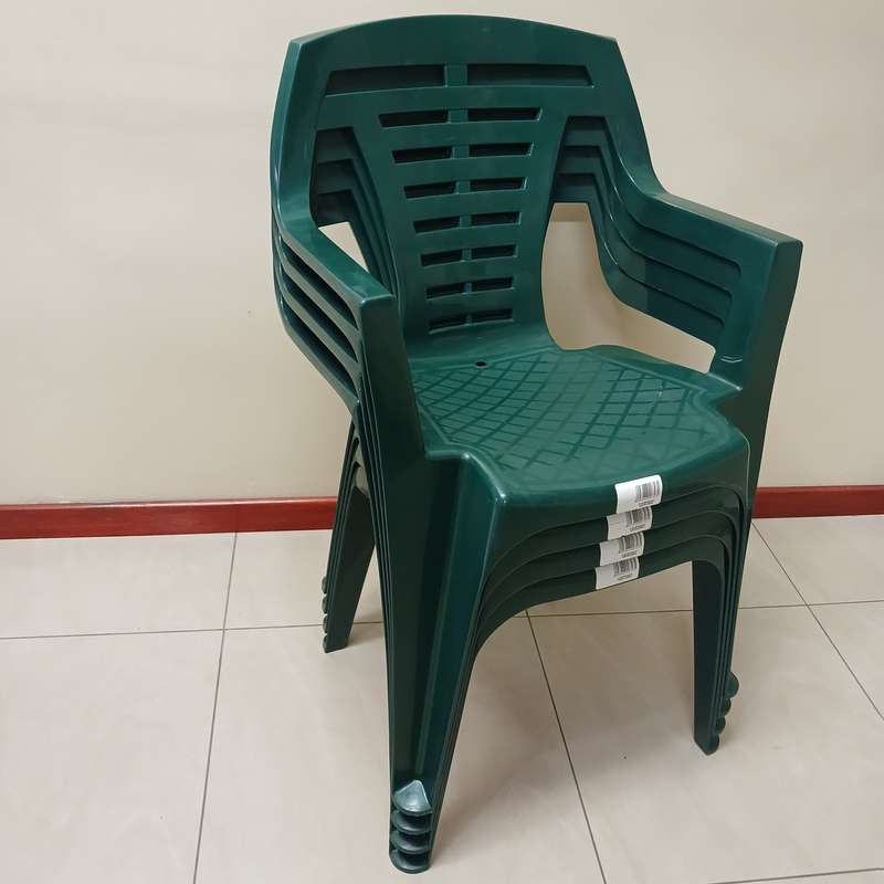 Outdoor Plastic Chairs High Quality with Arm Rests - Set of 4