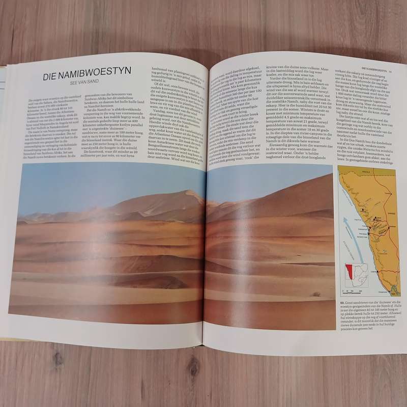Bundle: Die Natuurwonder Van Suider-Afrika and Mountains in the Sea Table Mountain to Cape Point