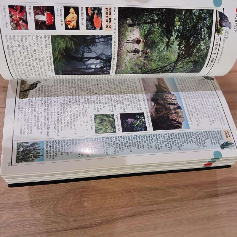 Bundle: Die Natuurwonder Van Suider-Afrika and Mountains in the Sea Table Mountain to Cape Point