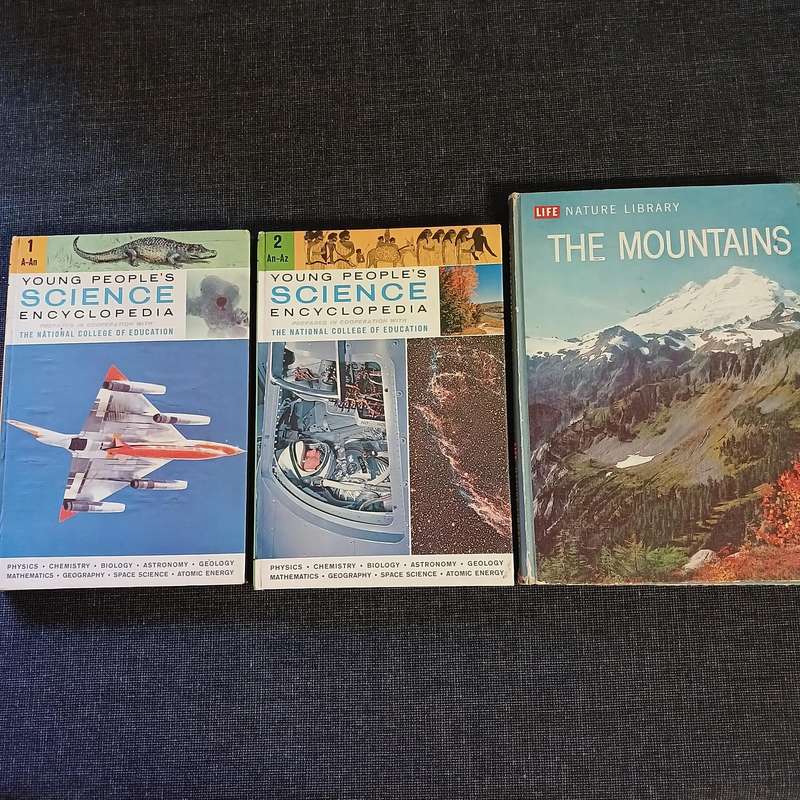 3x books: Young People's Science Encyclopedia 1  and 2 + Nature Library: The Mountains