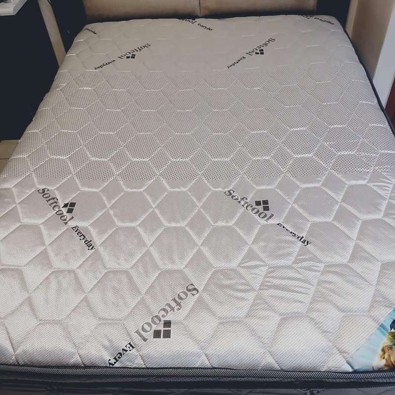 Double bed base and mattress set