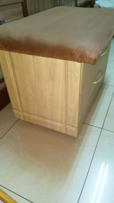 Storage ottoman bench 2 drawer, on wheels
