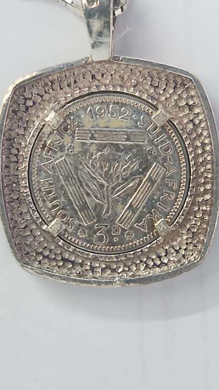 1952 3 DARIUS GEORGIVS SEXTVS REX IMPERATOR COIN ON 22CM CHAIN 925 STERLING SILVER