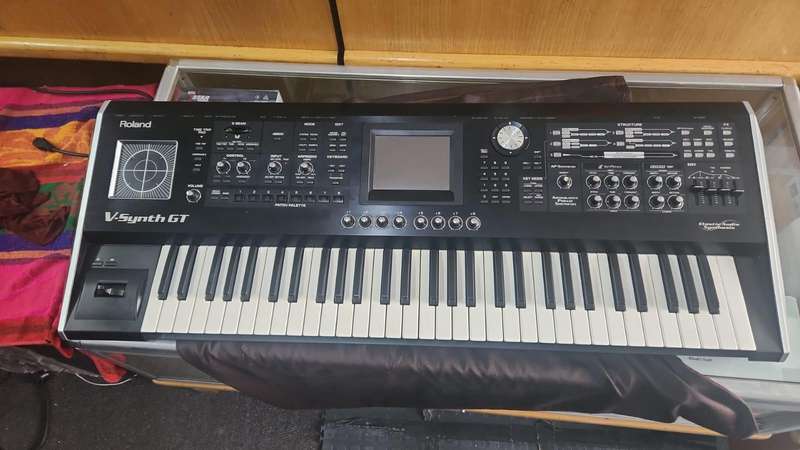 Roland V-Synth GT Elastic Audio Synthesizer