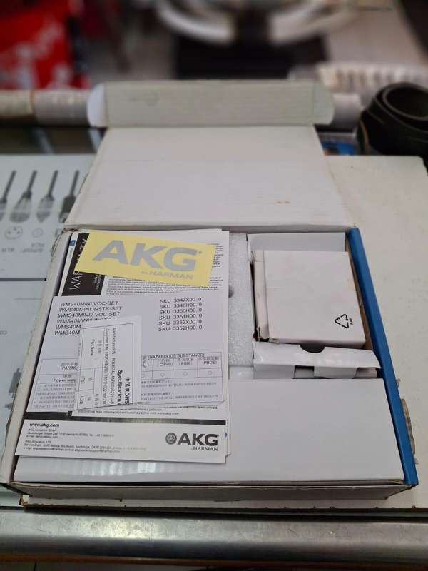 AKGW WMS40 MINI VOCAL SET BD ISMI MIC