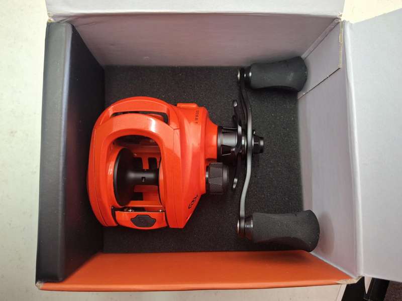 CONCEPT Z 13 RIGHT HAND FISHING REEL