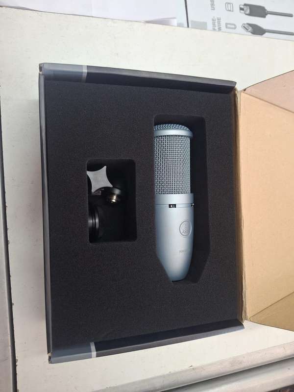 AKG PERCEPTION 120 STAGE & RECORDING MIC