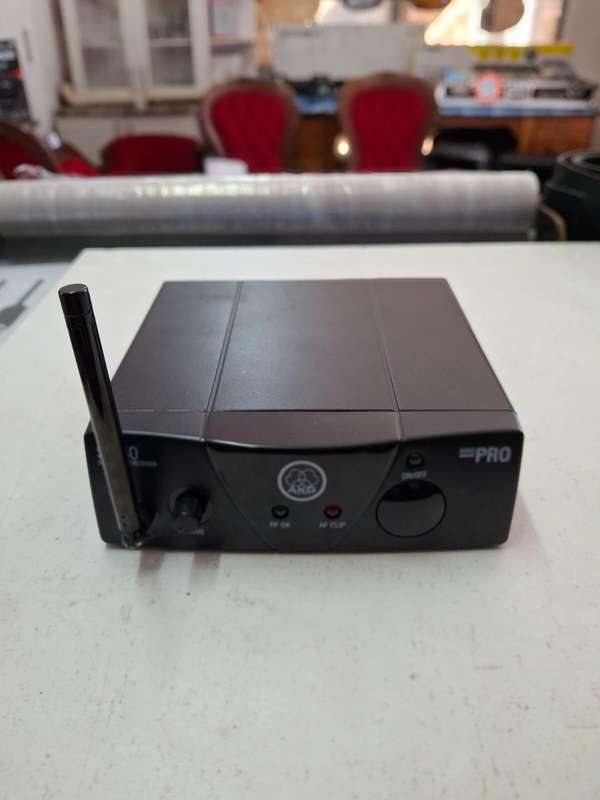 AKGW WMS40 MINI VOCAL SET BD ISMI MIC