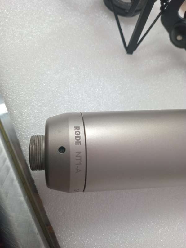 RODE NT1-A STUDIO CONDENSER MICROPHONE (PRE-OWNED)