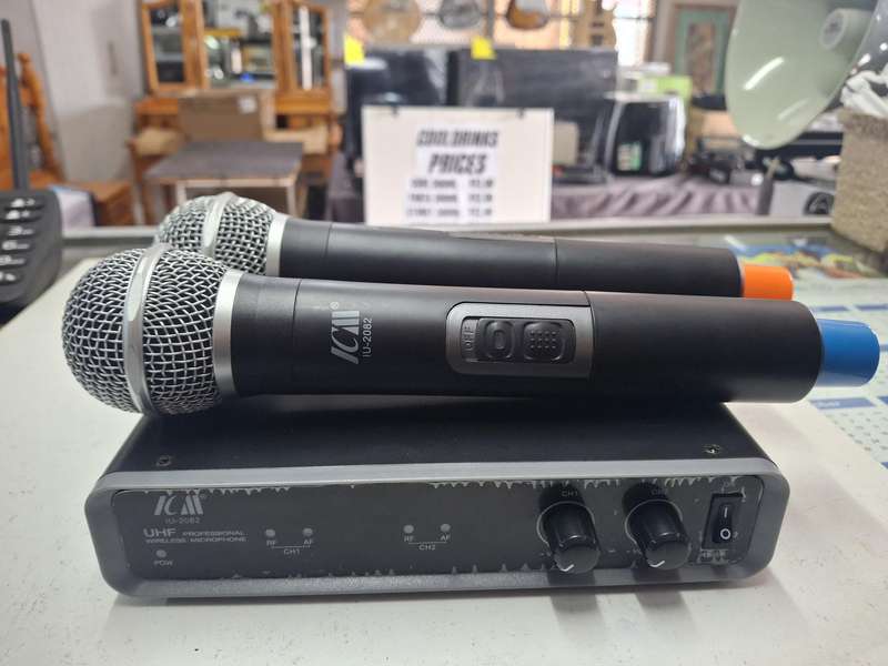 ICM IU-2082 WIRELESS MICROPHONE SYSTEM