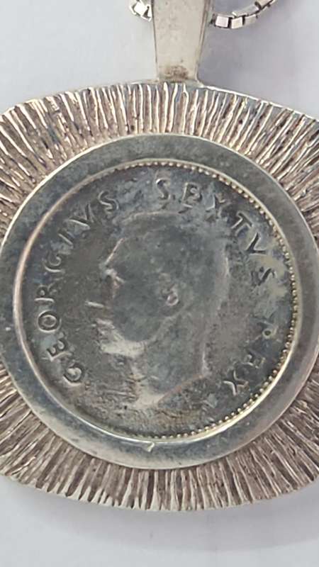 1952 3 DARIUS GEORGIVS SEXTVS REX IMPERATOR COIN ON 22CM CHAIN 925 STERLING SILVER