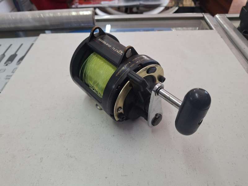SHIMANO TLD24 FISHING REEL