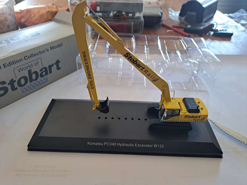 ho model escavator