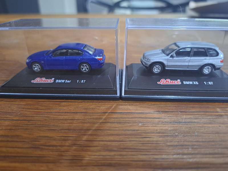 Model cars & trucks