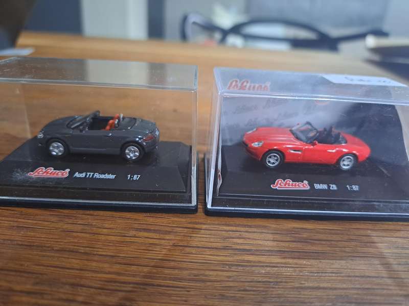 Model cars & trucks
