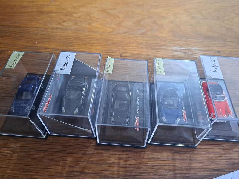 Model cars & trucks