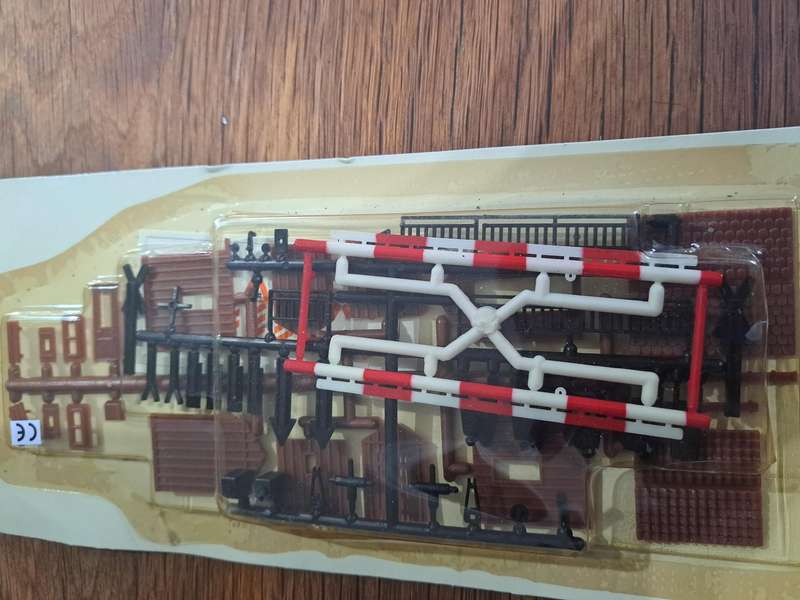Model railway tracks