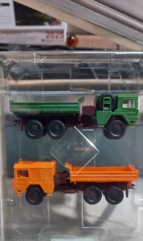 Roco + Wiking Van + Easy Van 1:87