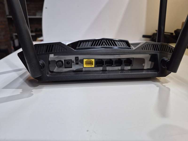 D-LINK AX3200 MESH WI-FI 6 ROUTER