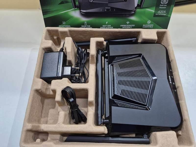 D-LINK AX3200 MESH WI-FI 6 ROUTER