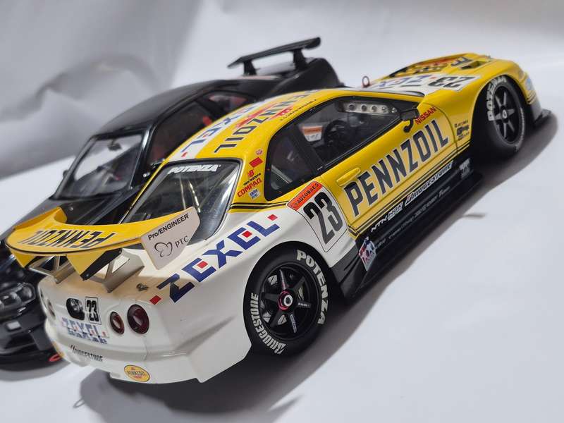 AUTOart - Nissan JGTC #23 Pennzoil Nismo GTR R34 - 2001