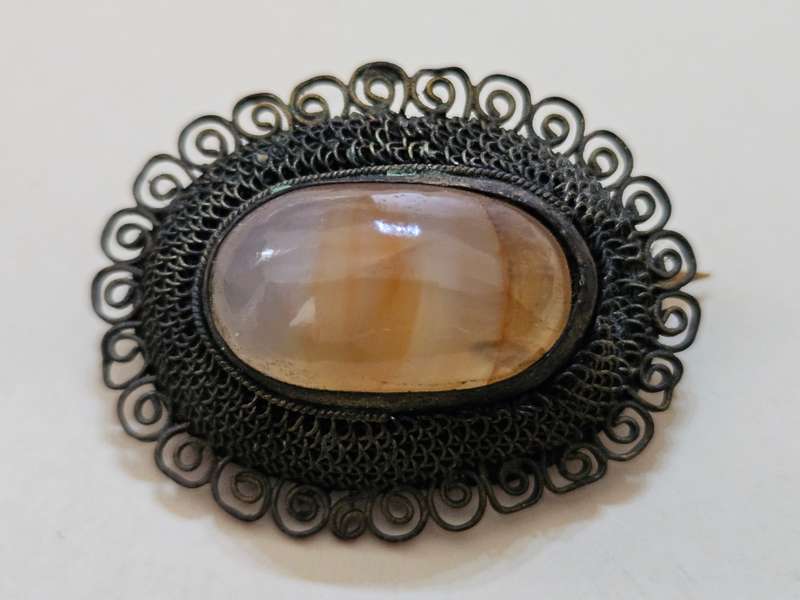 Vintage filigree pin brooch with genuine cabochon