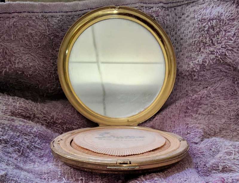 Stratton Red Art Deco-Vintage Ladies Powder Compact with Mirror