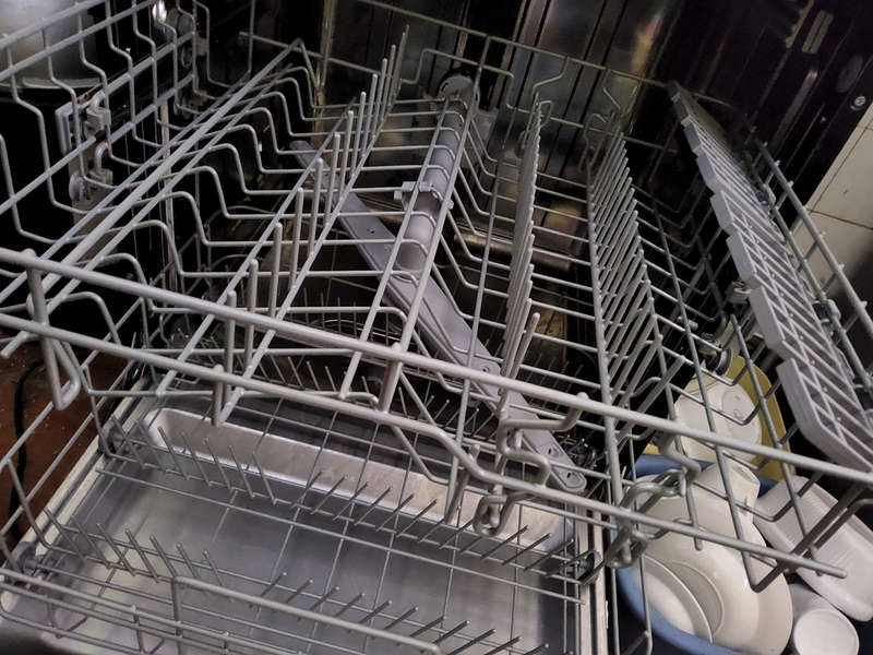 Hisense 15 Place LED Dishwasher H15DTG