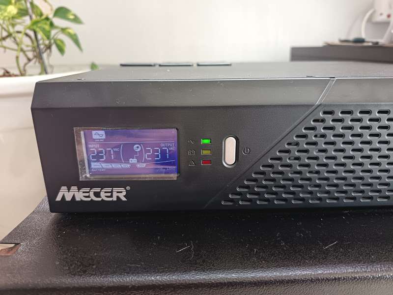 Mecer 1200VA/720W with batteries