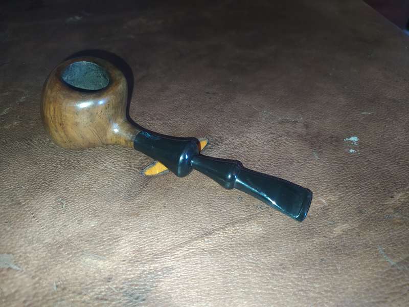 Pietenpauw smoking pipe