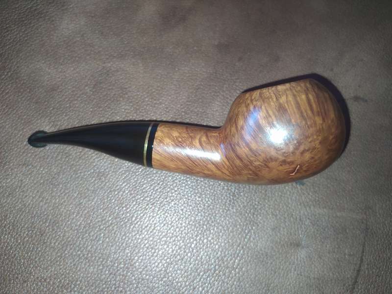 Savinelli smoking pipe