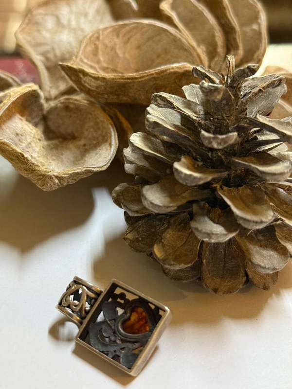 Sterling silver vintage amber pendant