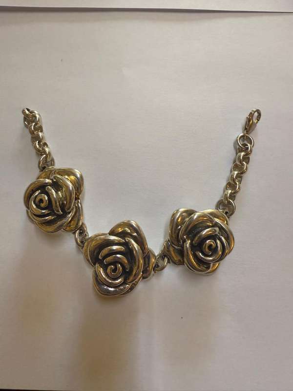 Sterling silver rose bracelet with rolo links