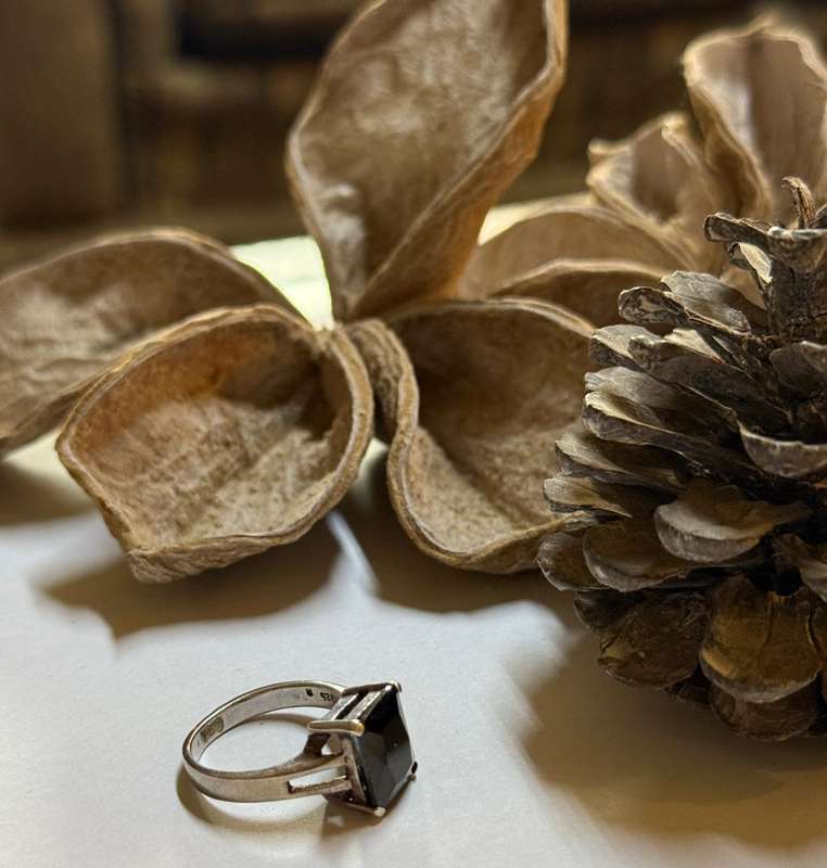 Sterling silver onyx ring